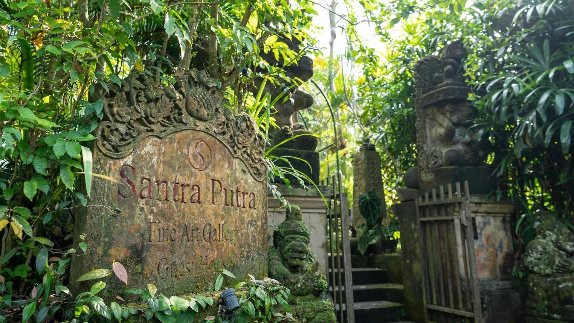 Santra Putra Guesthouse At Karja Art Space Ubud