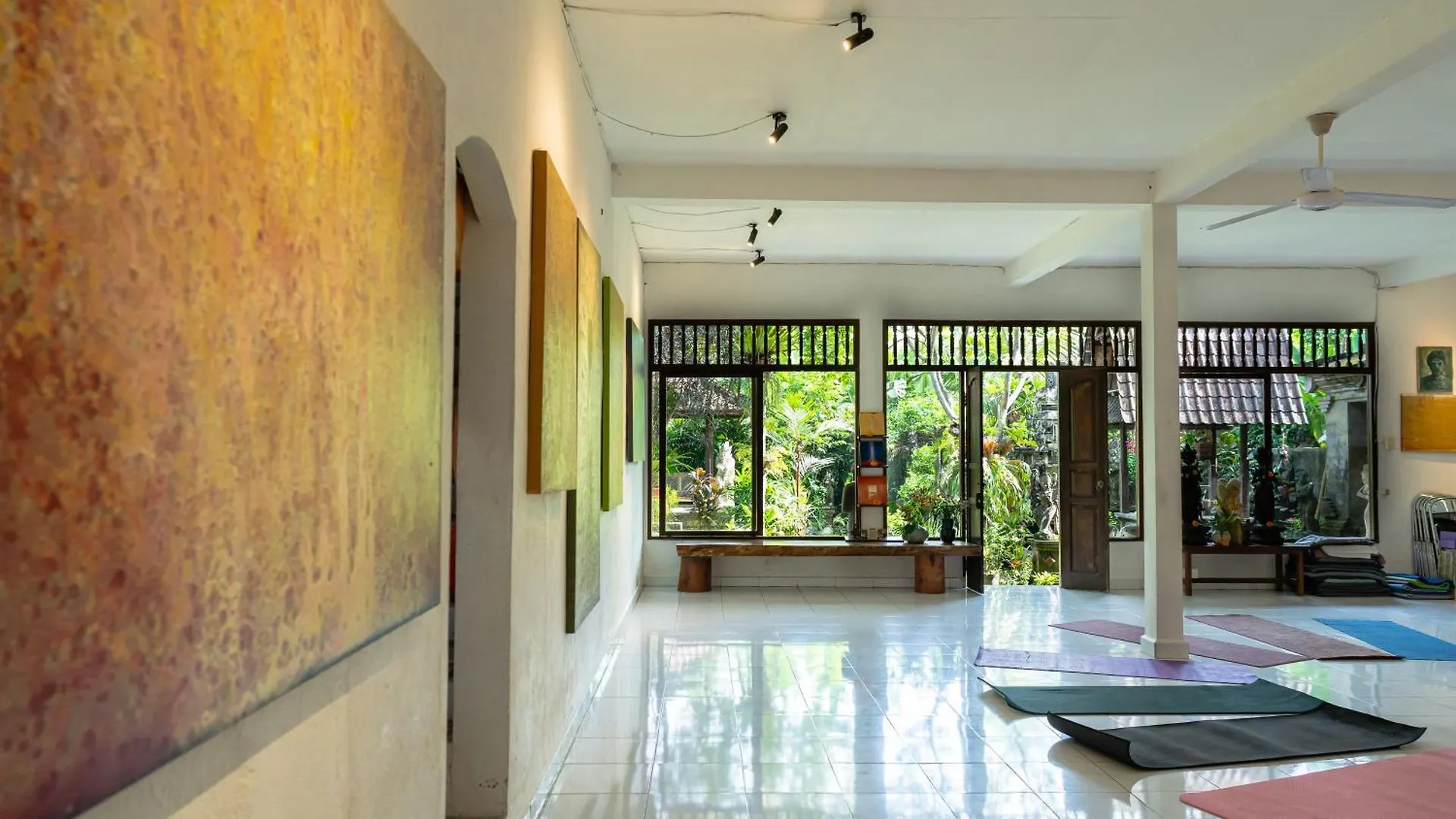 Santra Putra Guesthouse At Karja Art Space Ubud
