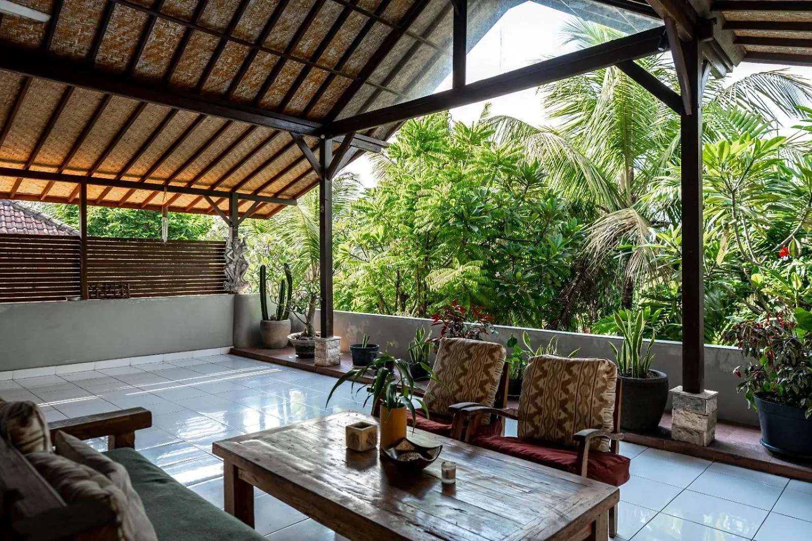 Santra Putra Guesthouse At Karja Art Space Ubud